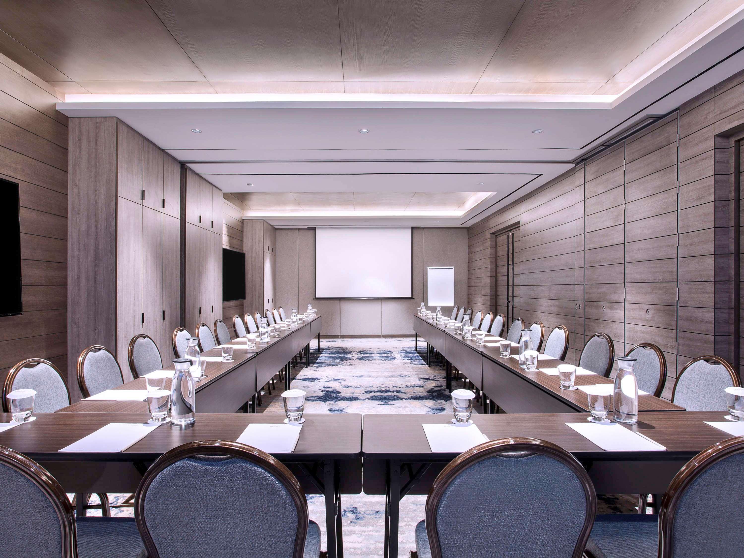 Mercure Tangerang Bsd City Exterior photo