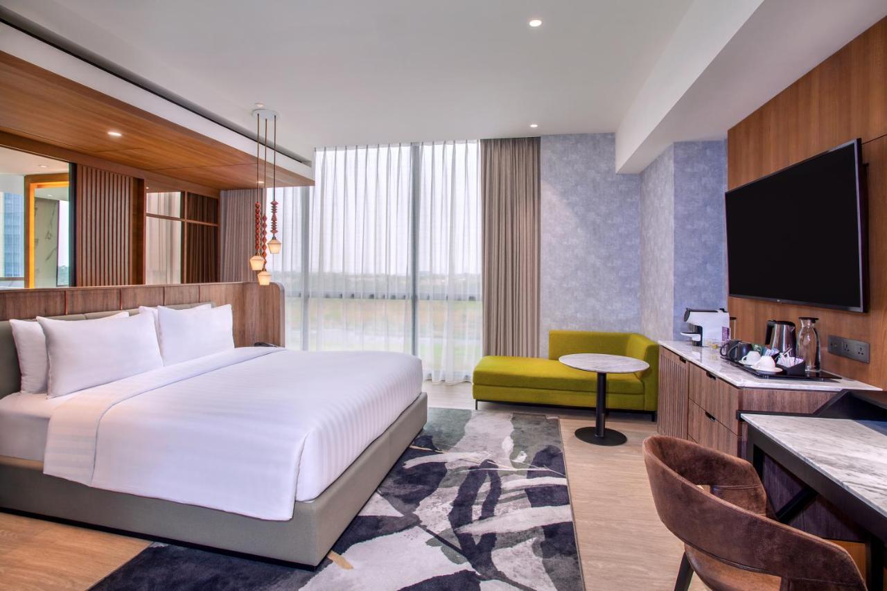 Mercure Tangerang Bsd City Exterior photo